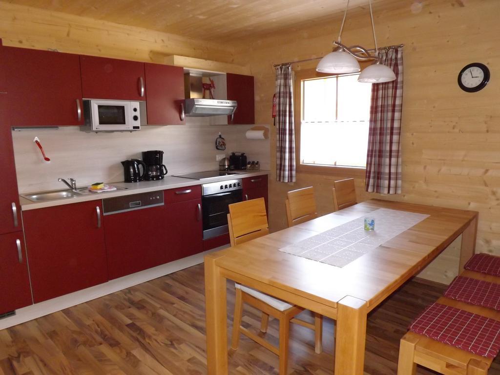Feriendorf Am Hahnenkamm Reutte Δωμάτιο φωτογραφία